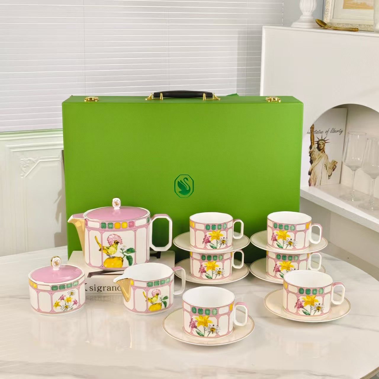 Swarovski six-piece marshmallow color set - Swarovski Cups | Aleppo Gift UAE